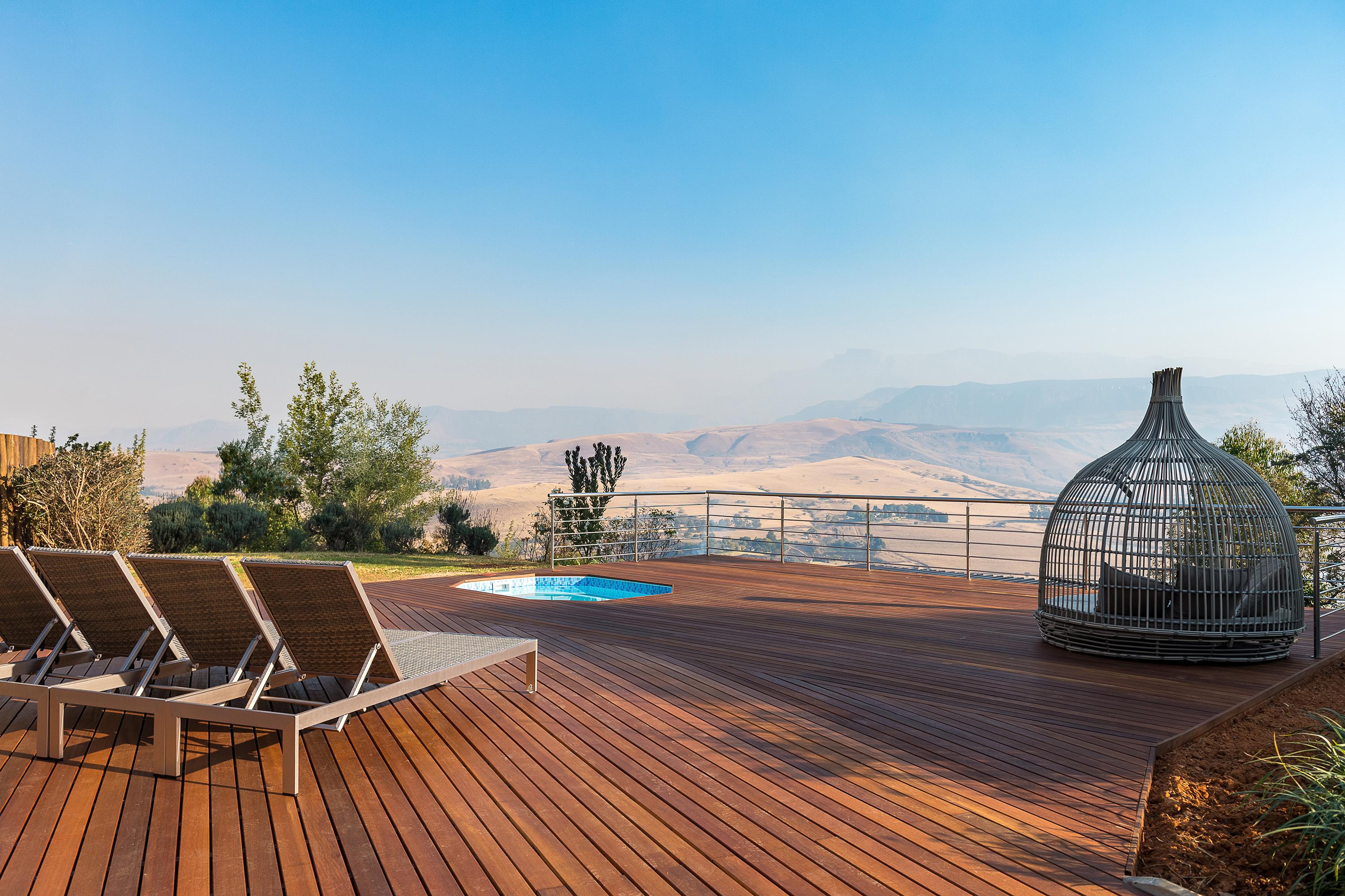 Cayley Mountain Resort Champagne Valley Екстериор снимка