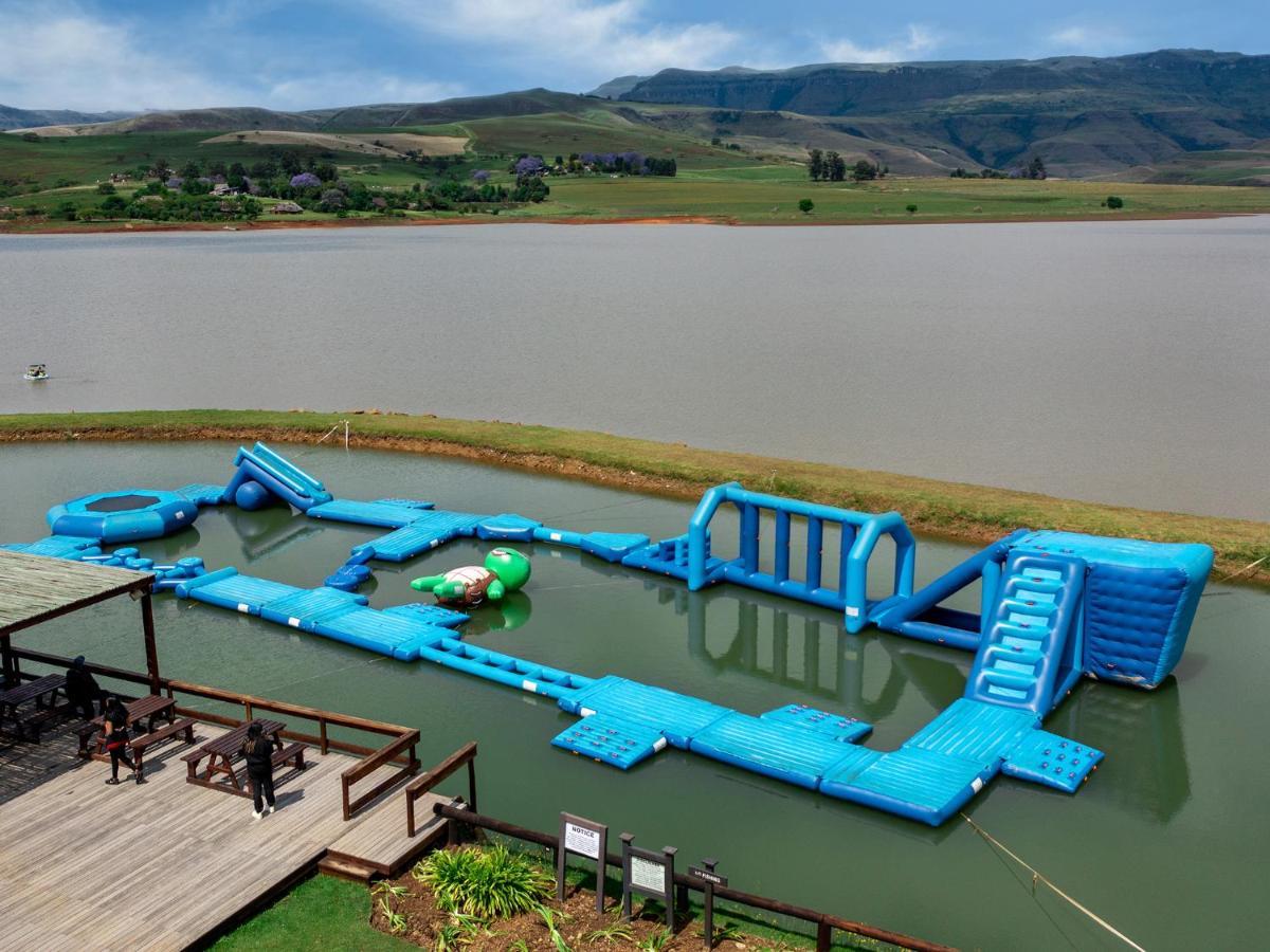 Cayley Mountain Resort Champagne Valley Екстериор снимка