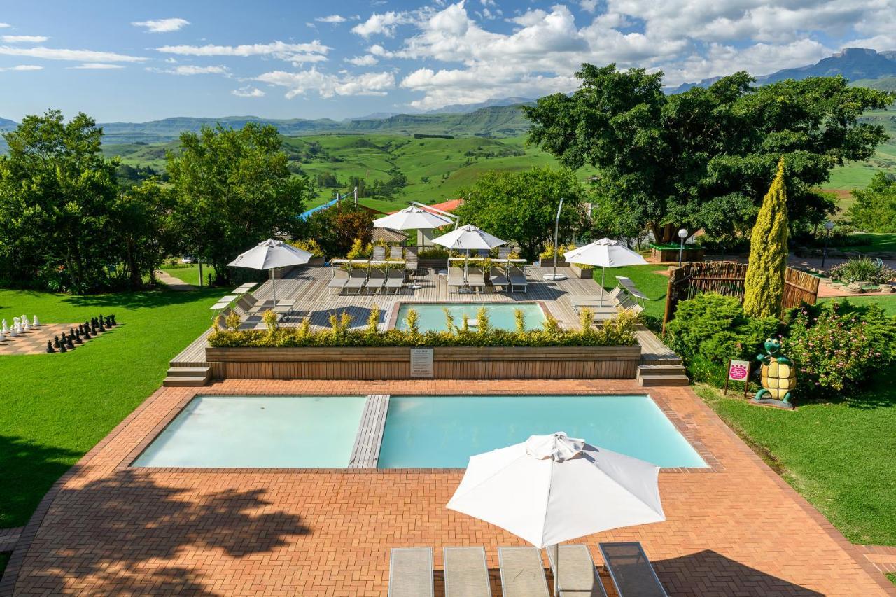Cayley Mountain Resort Champagne Valley Екстериор снимка